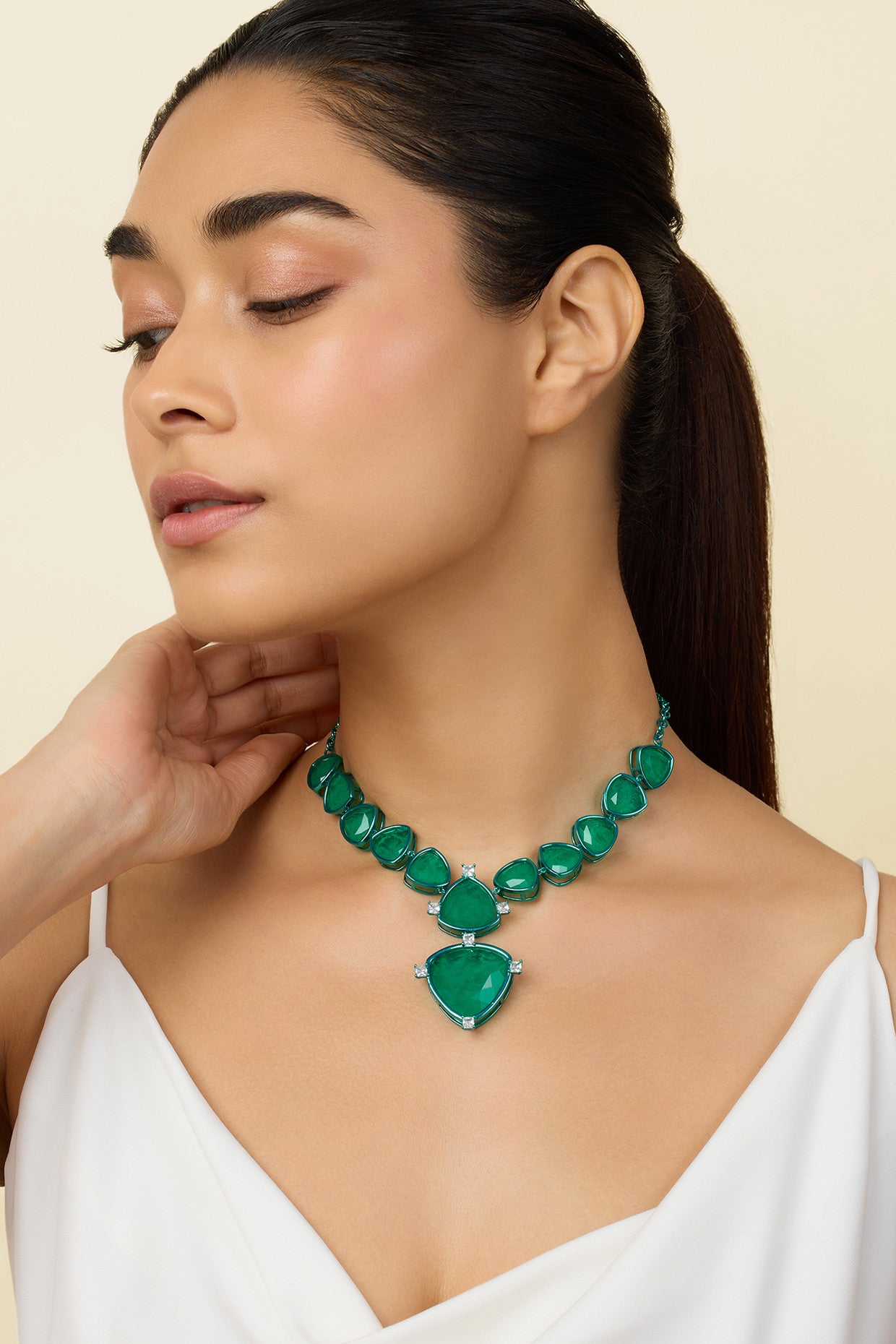 Emerald Regale Collar Necklace