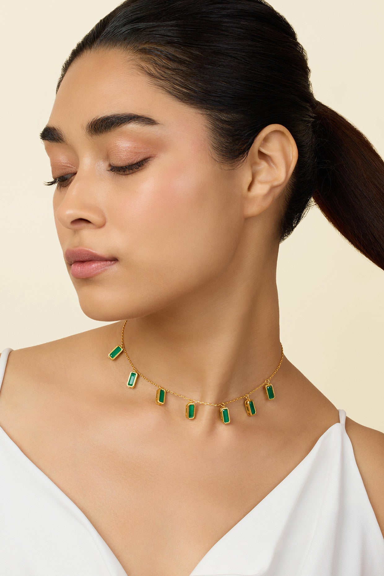 Emerald Stationed Choker