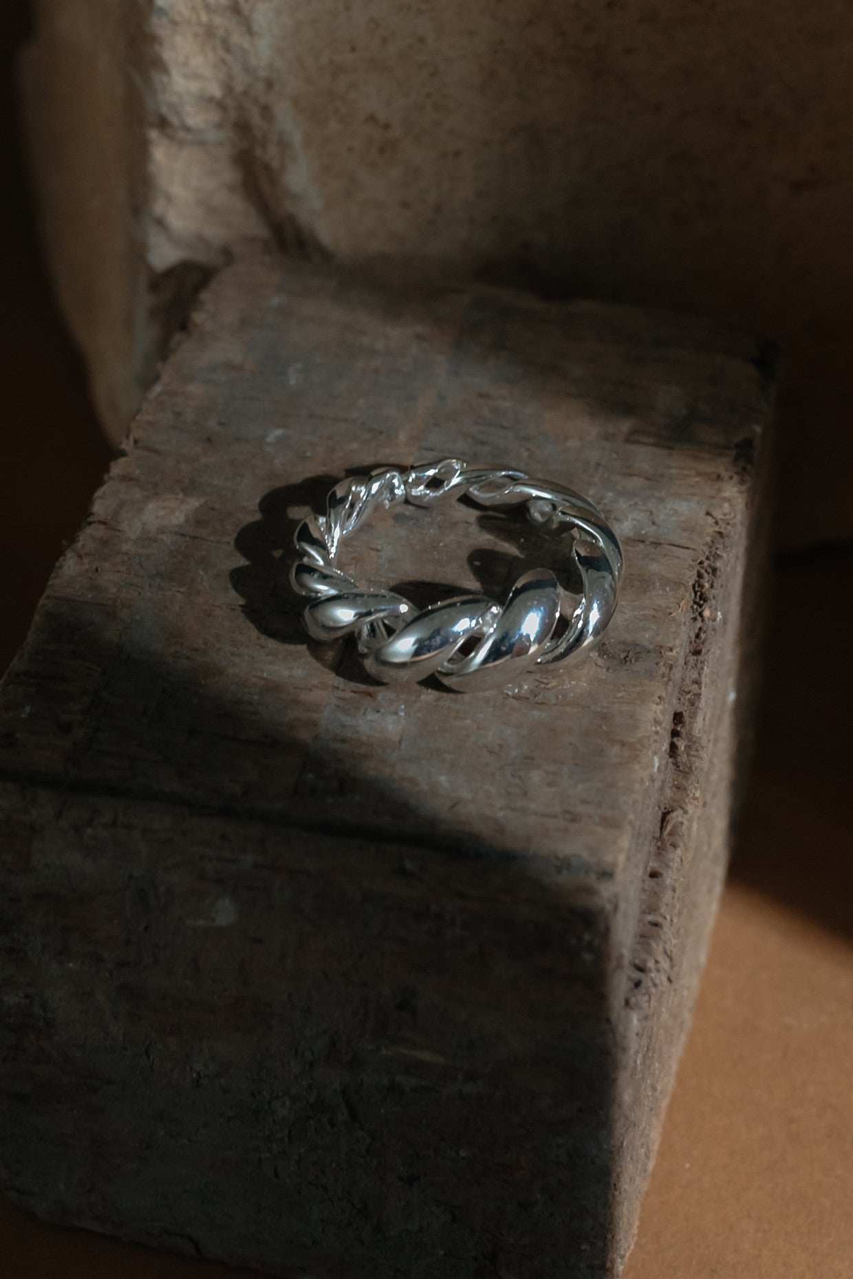 Gemma Twist Silver Ring