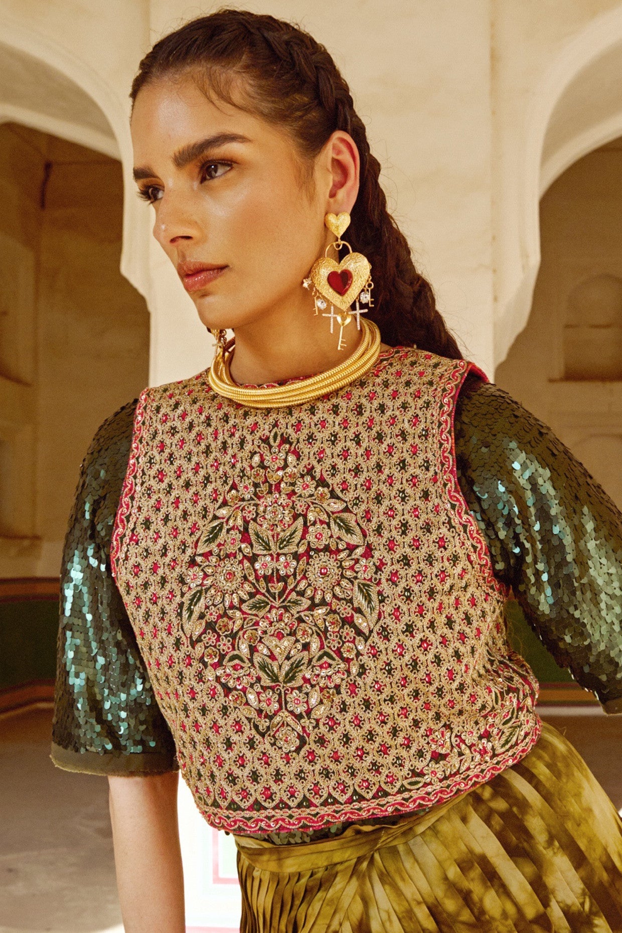 Gold Plated Clé de Amour Danglers