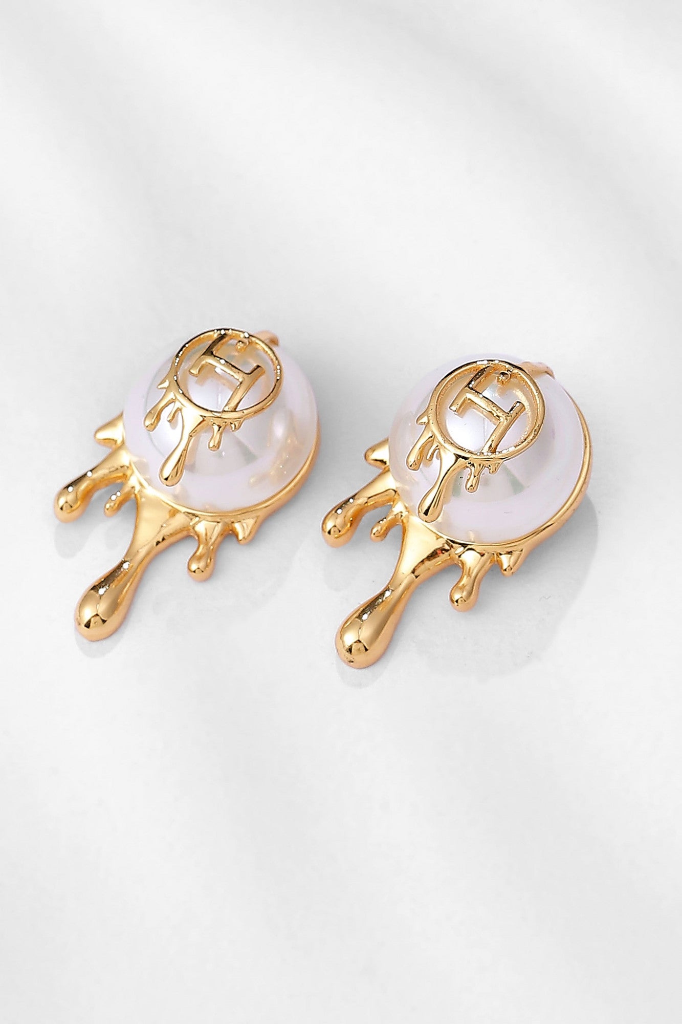 22kt Gold Plated Pearl Earrings