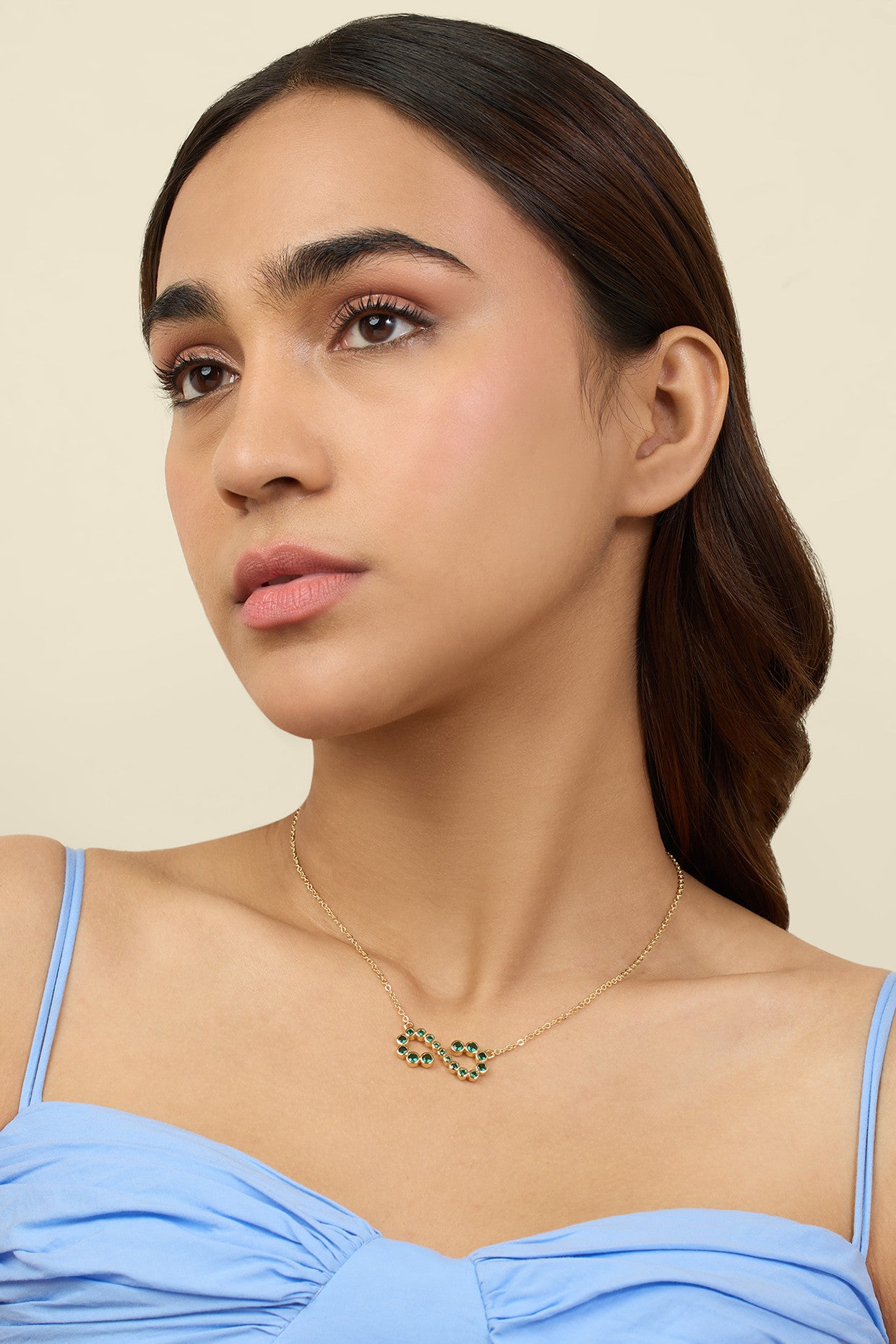 Green Infinity Necklace In 18Kt Gold Plated