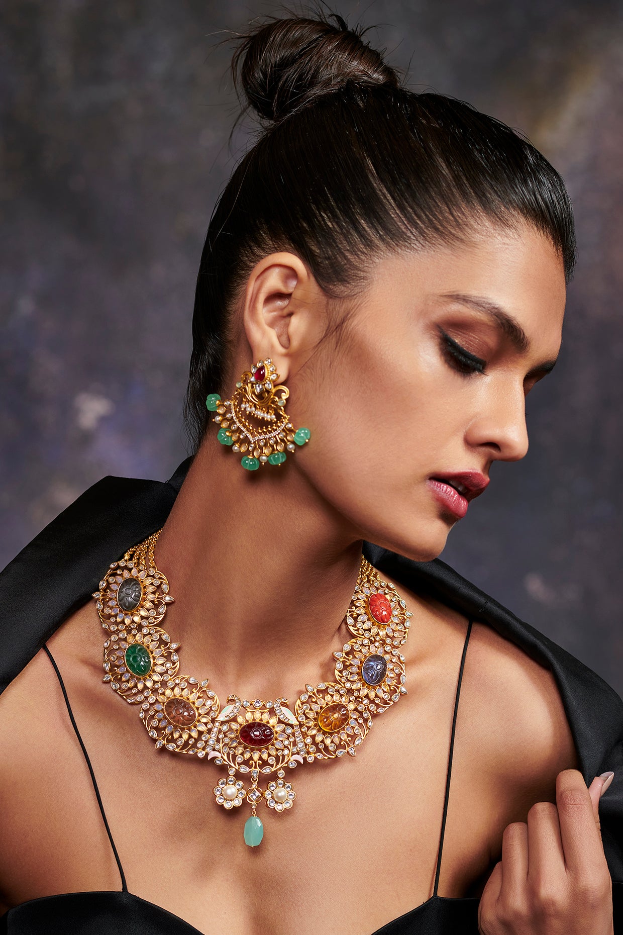 22kt Stones Floralia Bejewelled Necklace