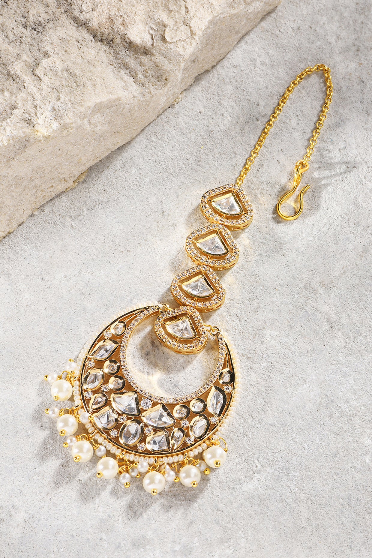 Maangtikka With Pearls in 22Kt Gold Plating