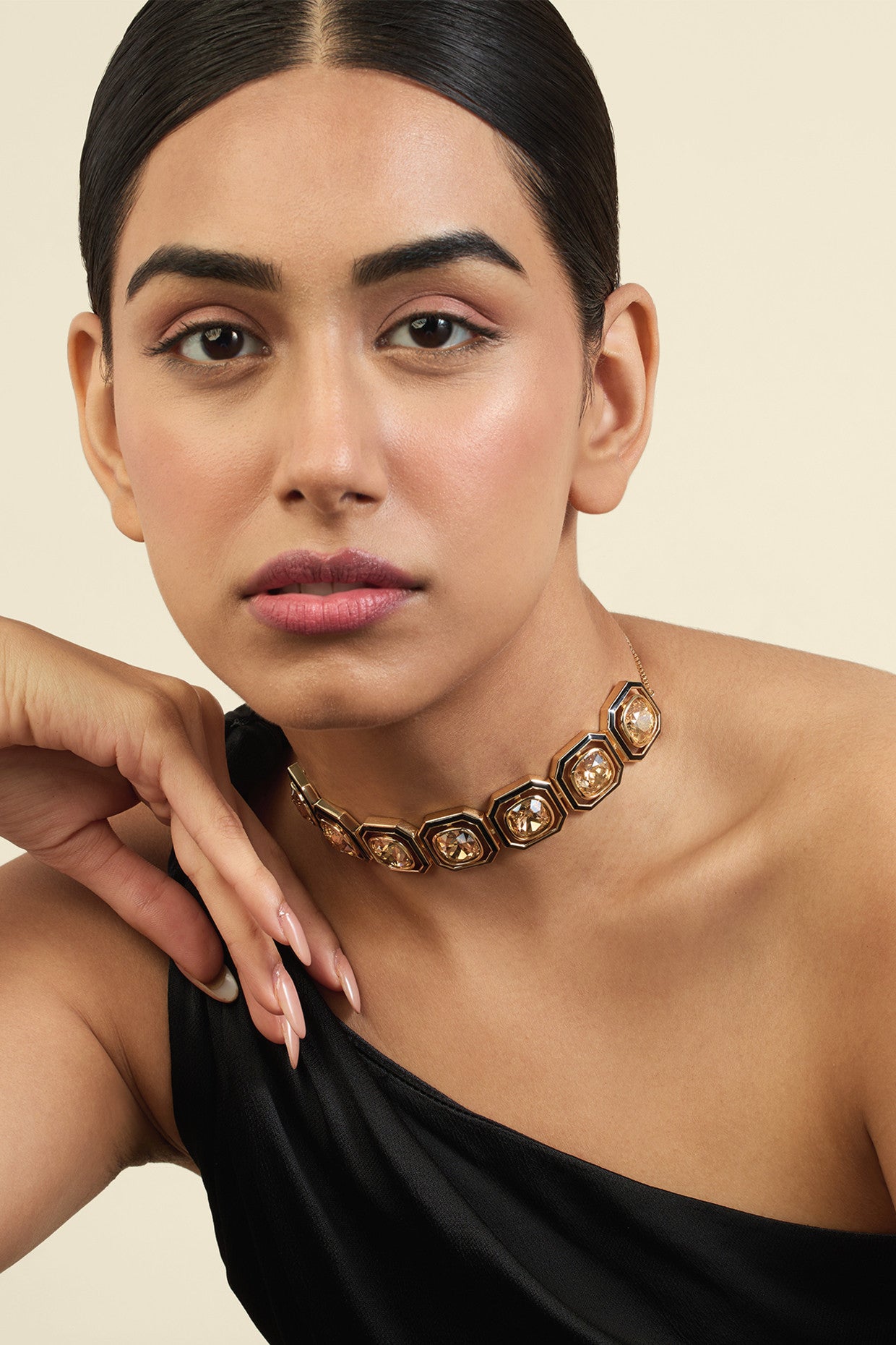 Mocha Mousse Choker Necklace 18Kt Gold Plated