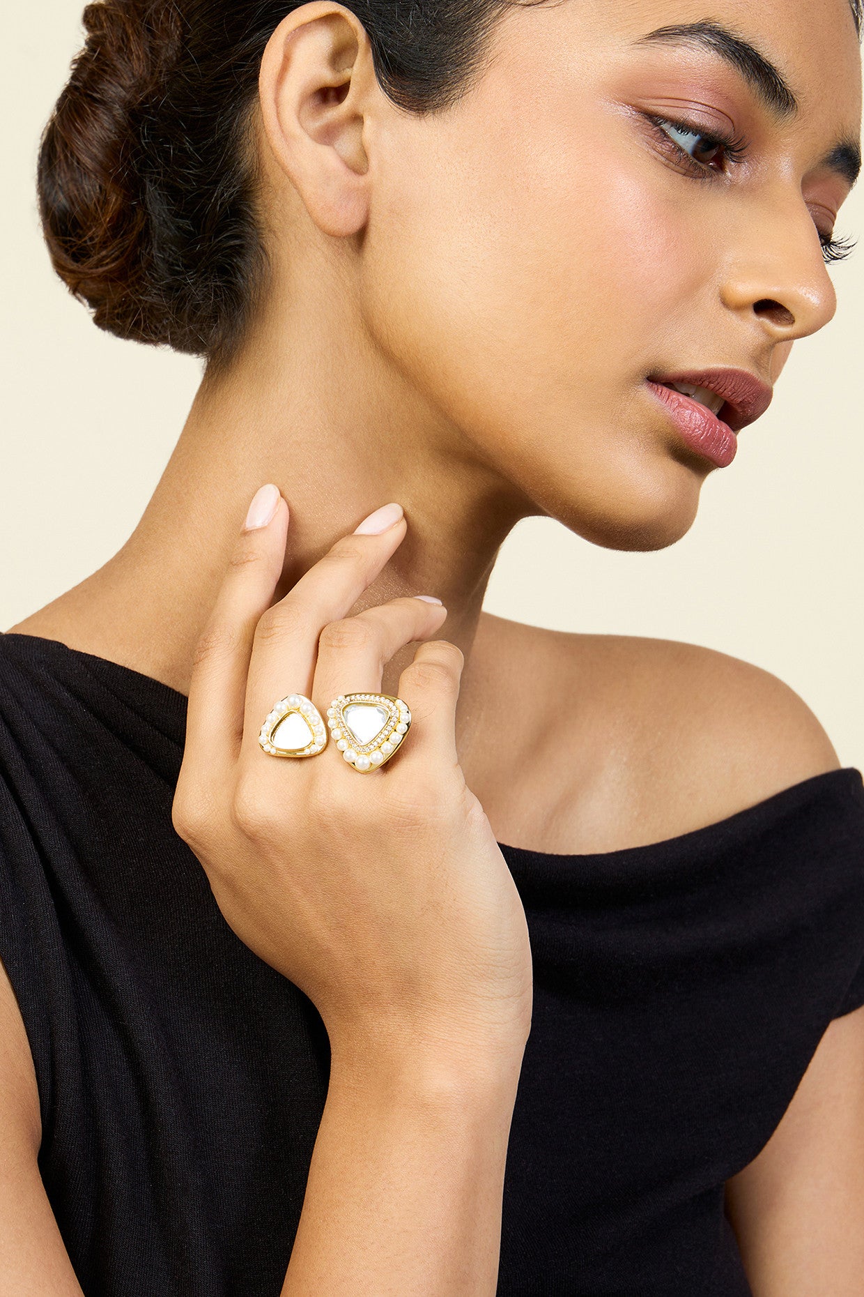Noori Two Finger Ring