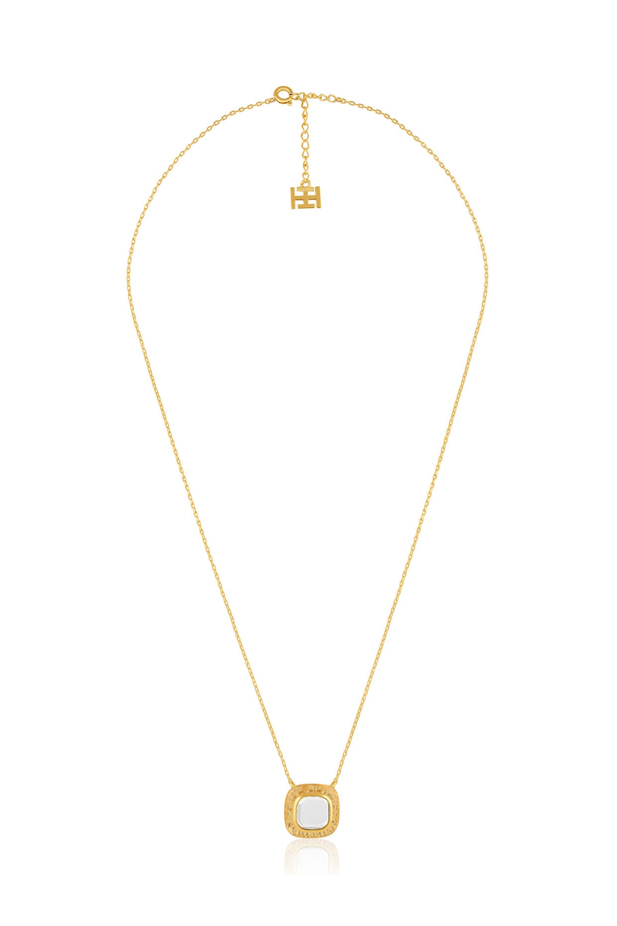 Rozana Pendant Necklace