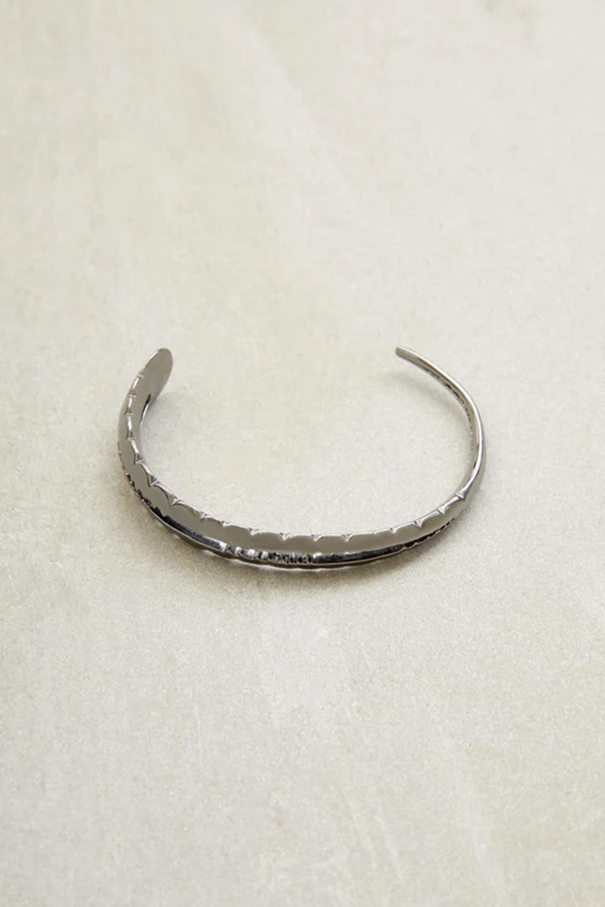 Silver Razor Handcuff