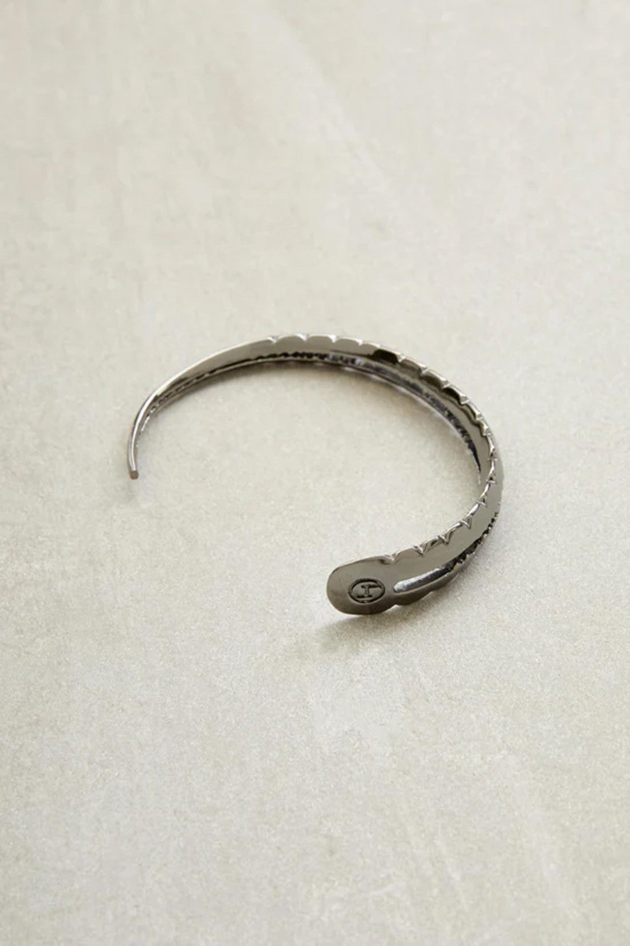 Silver Razor Handcuff