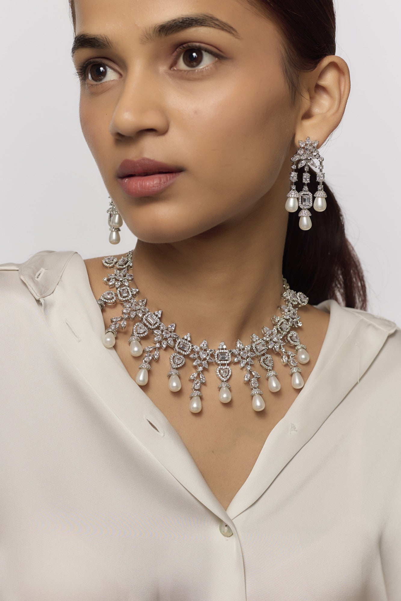 White Finish Diamonds Necklace Set