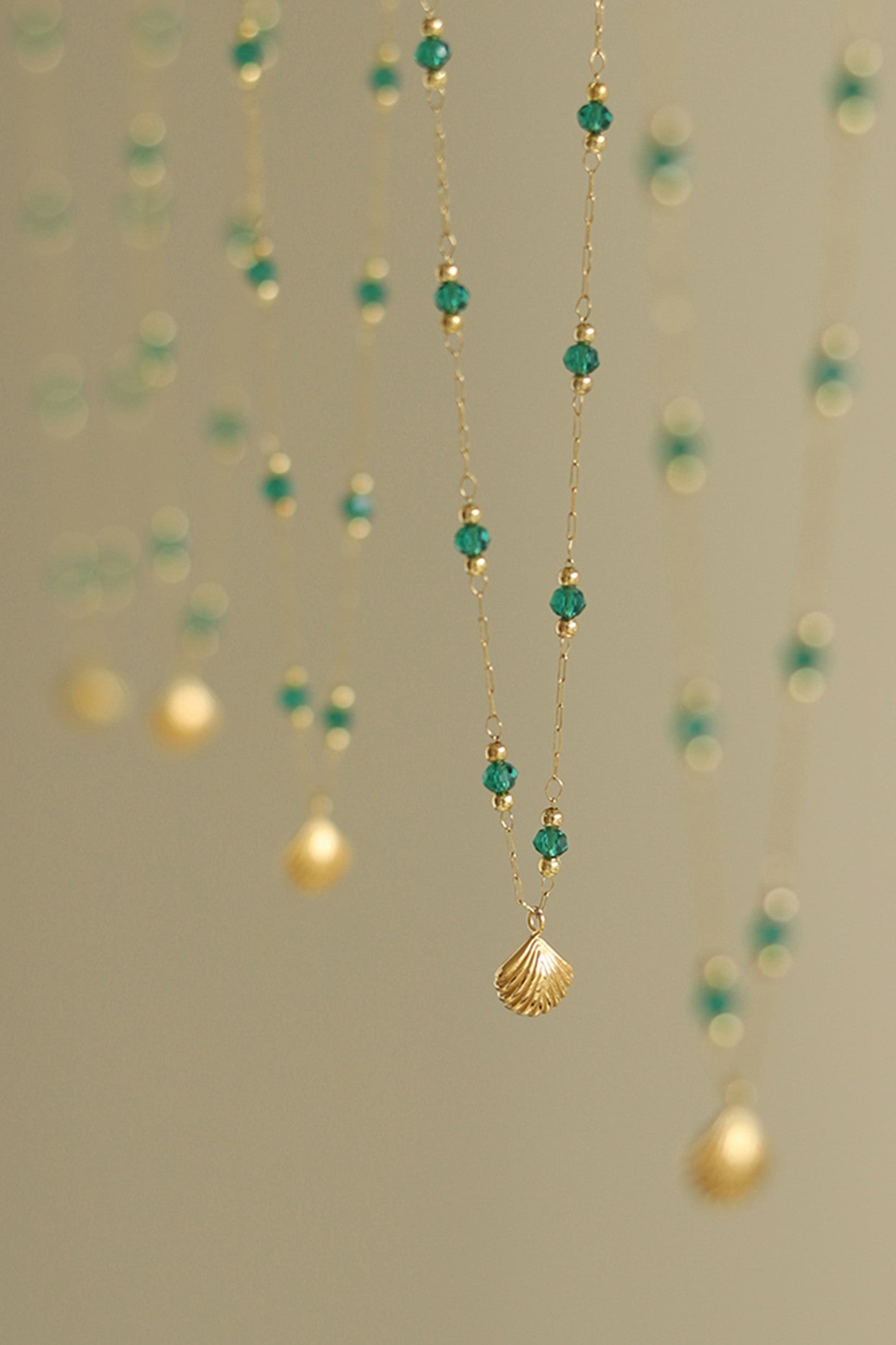 18k Green and Gold Shell Necklace