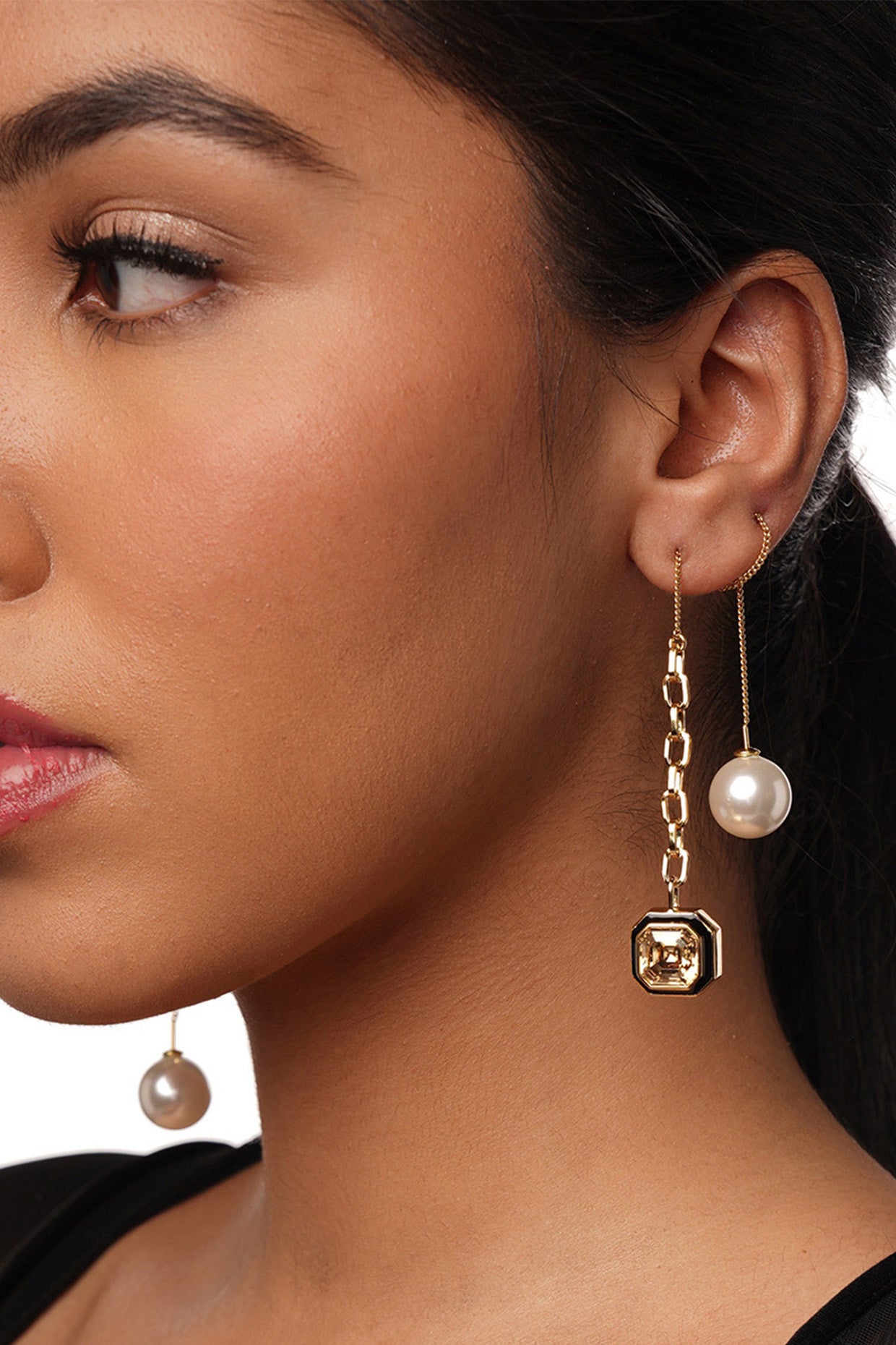 Bougie Crystal & Pearl Threader Earrings