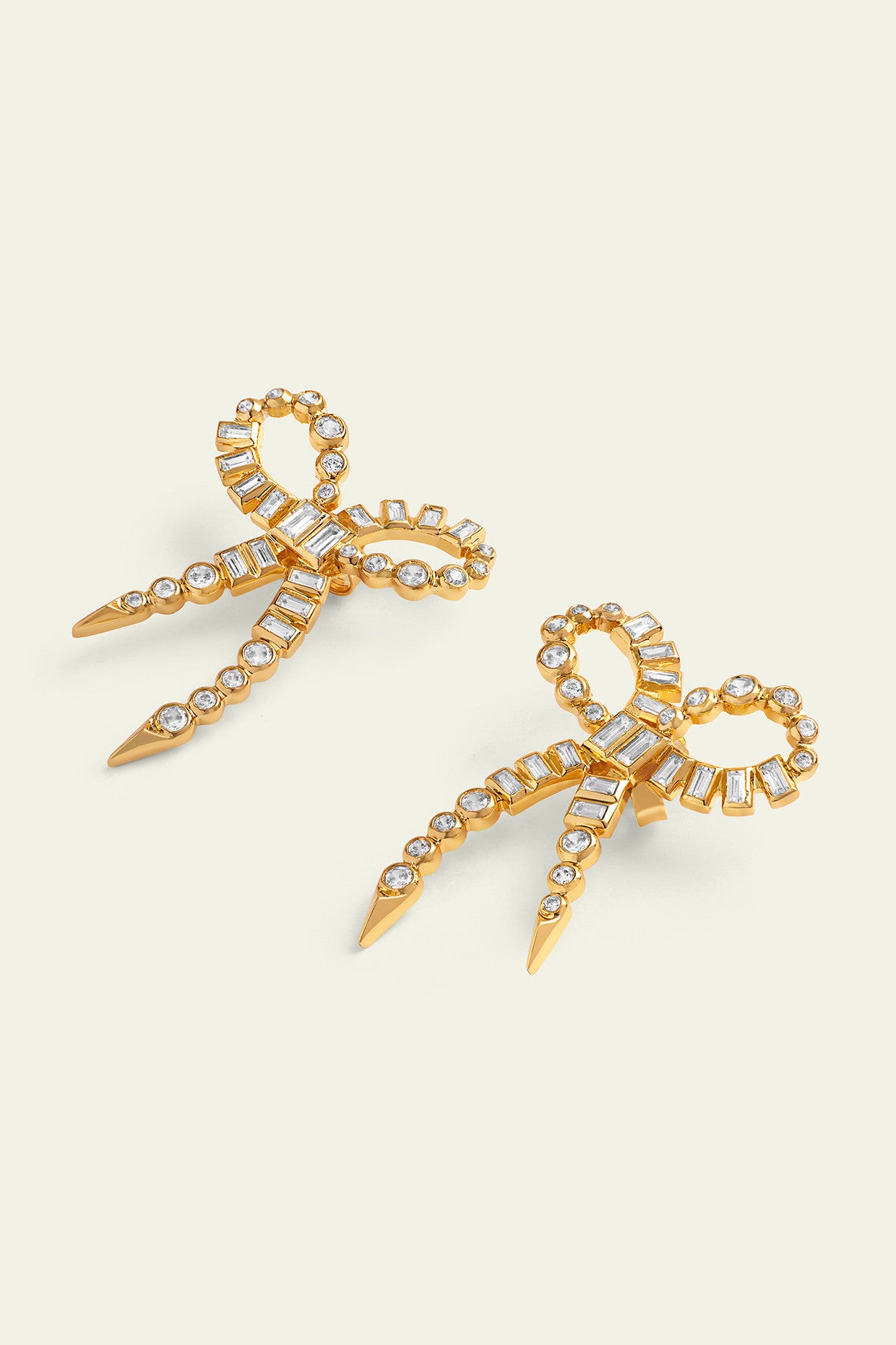 Bow Spiked Studs