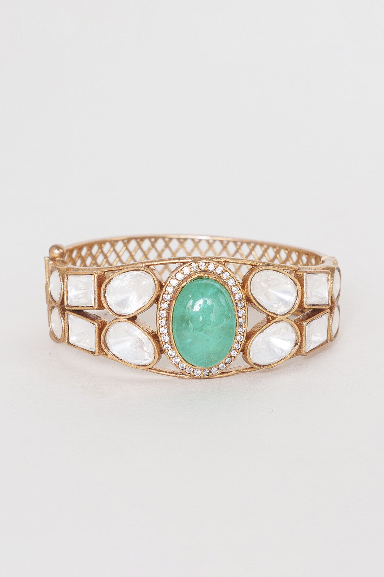 Hridika Green Moissanite Kada