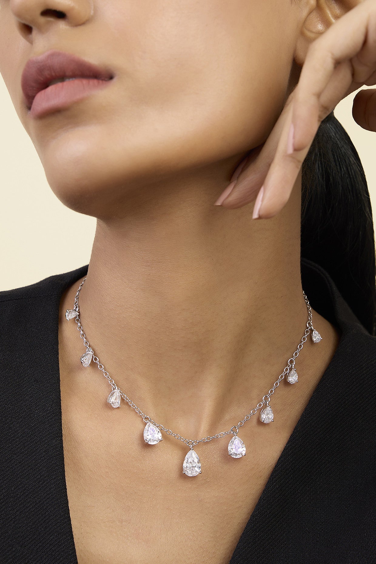 Diamond Drip Stationed Choker