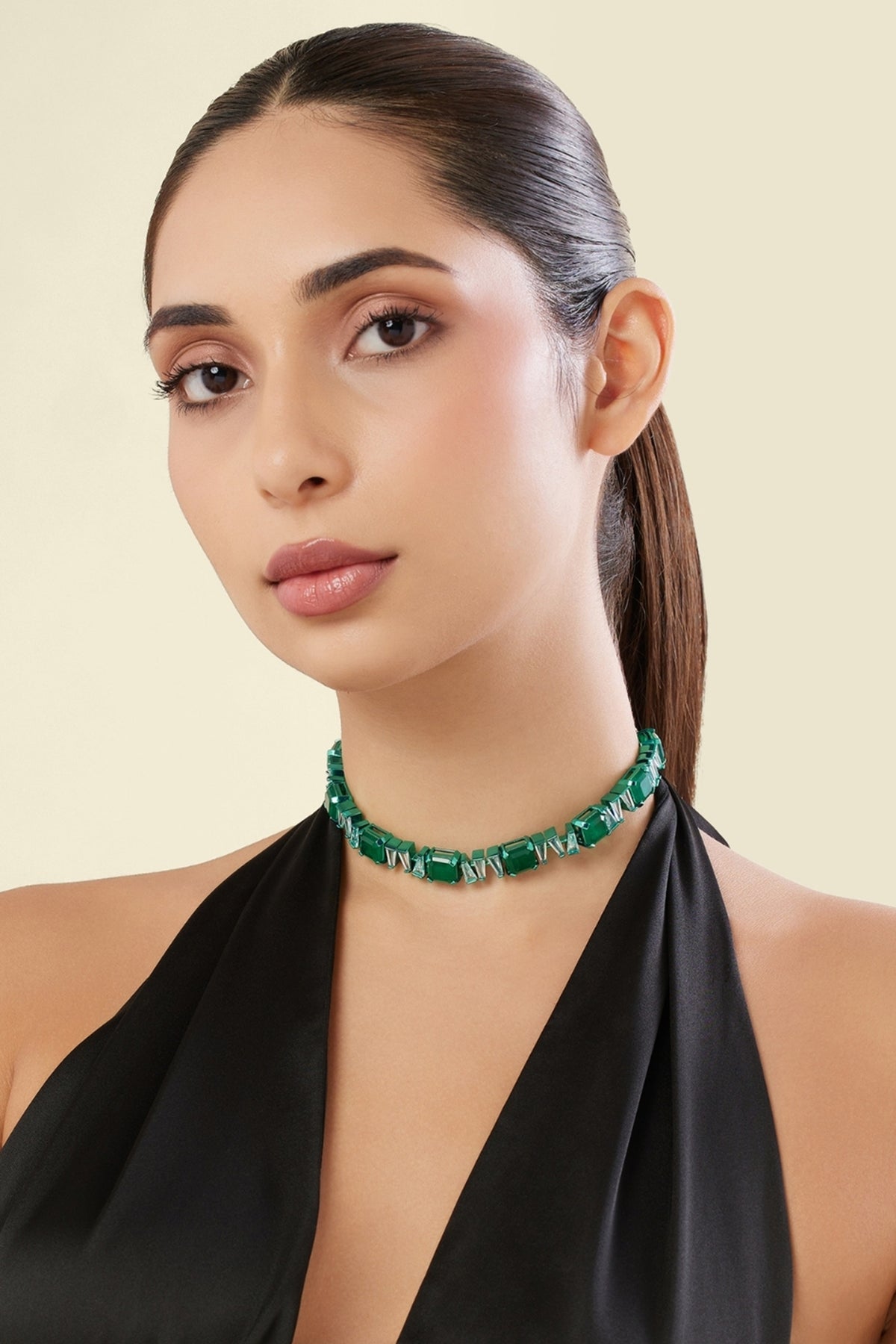 Memoire Emerald Botox Choker Necklace