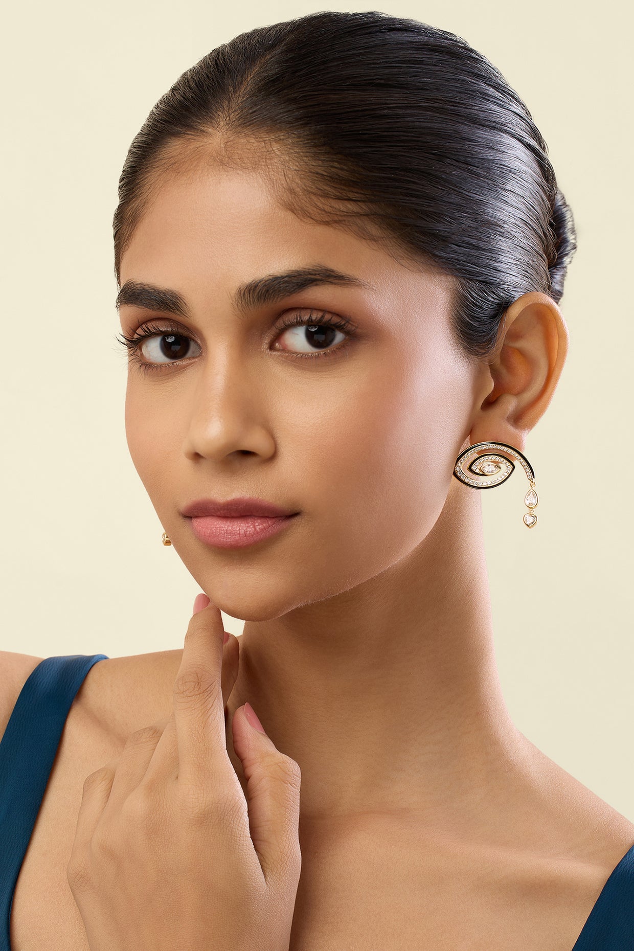 Dream Drip Studs In 18Kt Gold Plated