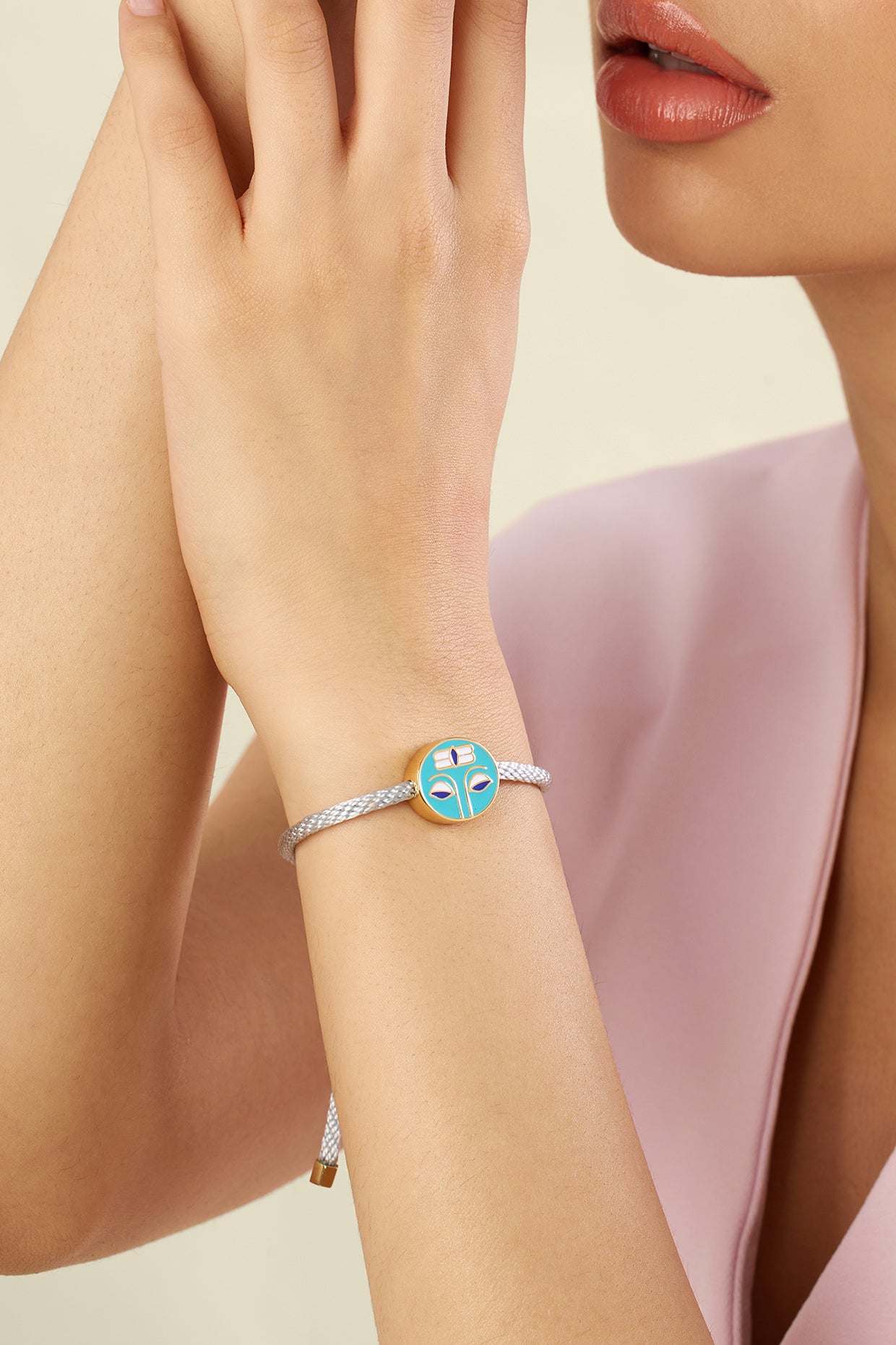 Shivaay Bracelet In 18kt Gold Plated