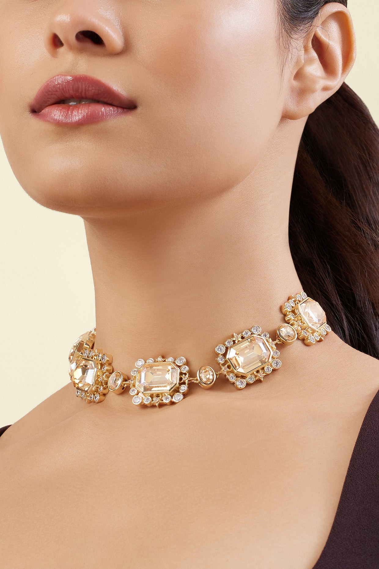 Orbitra Choker Necklace In 18Kt Gold Plated