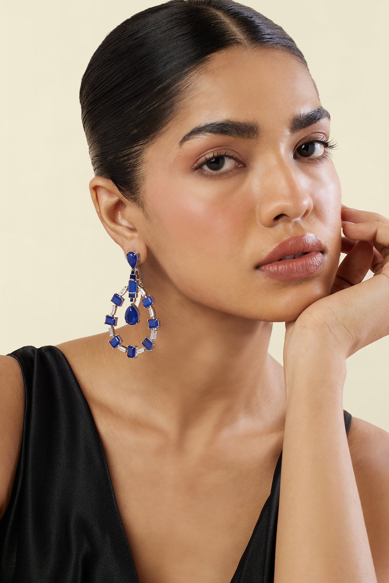 Sapphire Luxe Dangler Earrings In Rhodium Plating