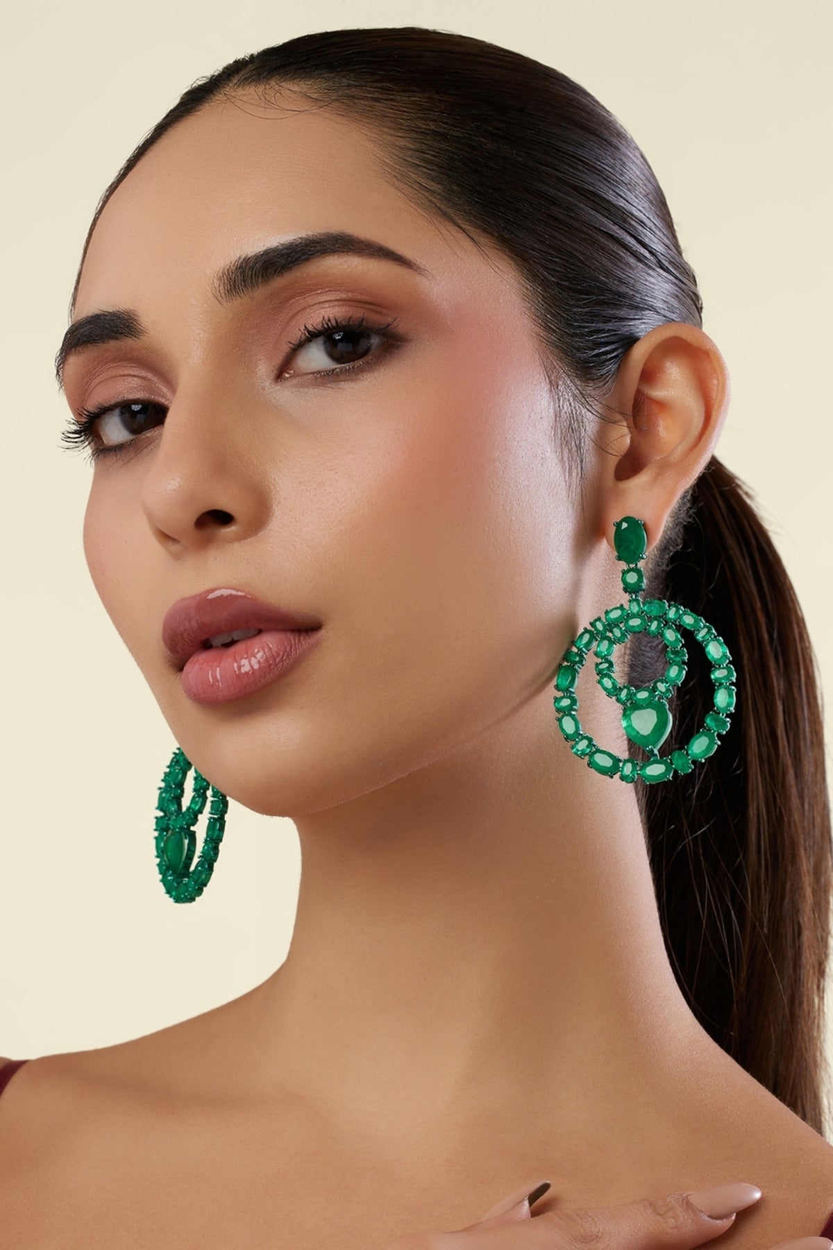 Duchesse Emerald Botox Danglers