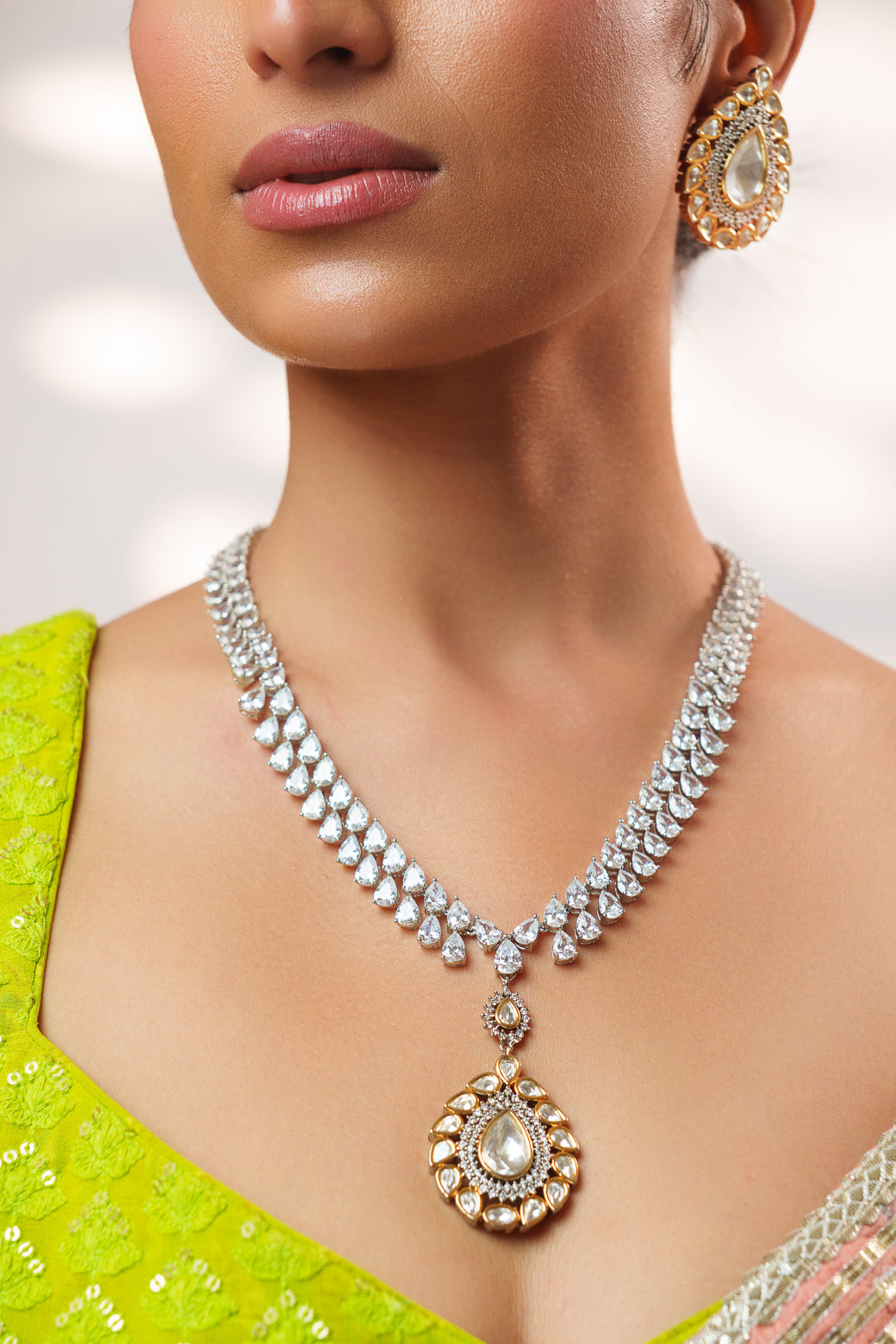 Fusion Of Kundan And Diamond Necklace Set With Earrings