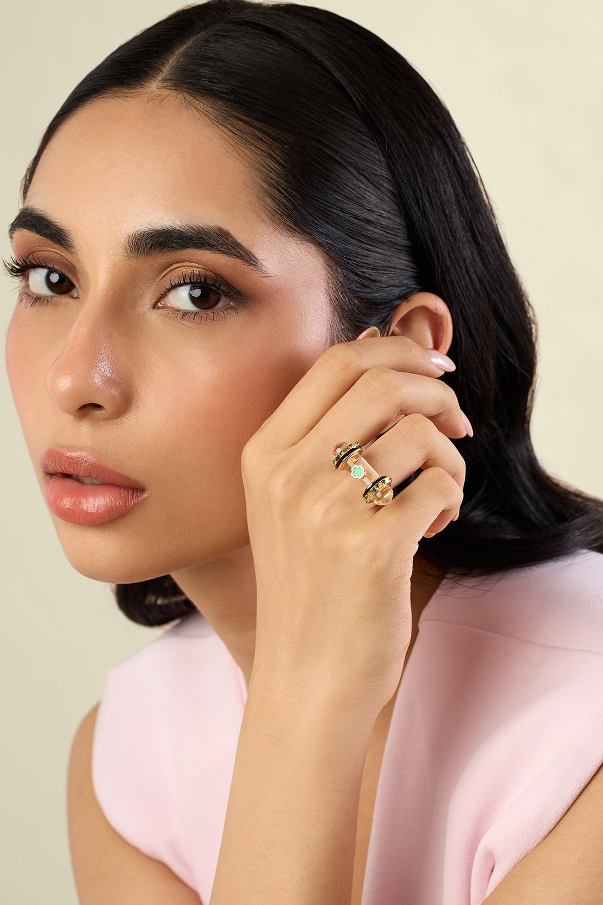 Quartz Clarity Amulet Ring In 18kt Gold Plated