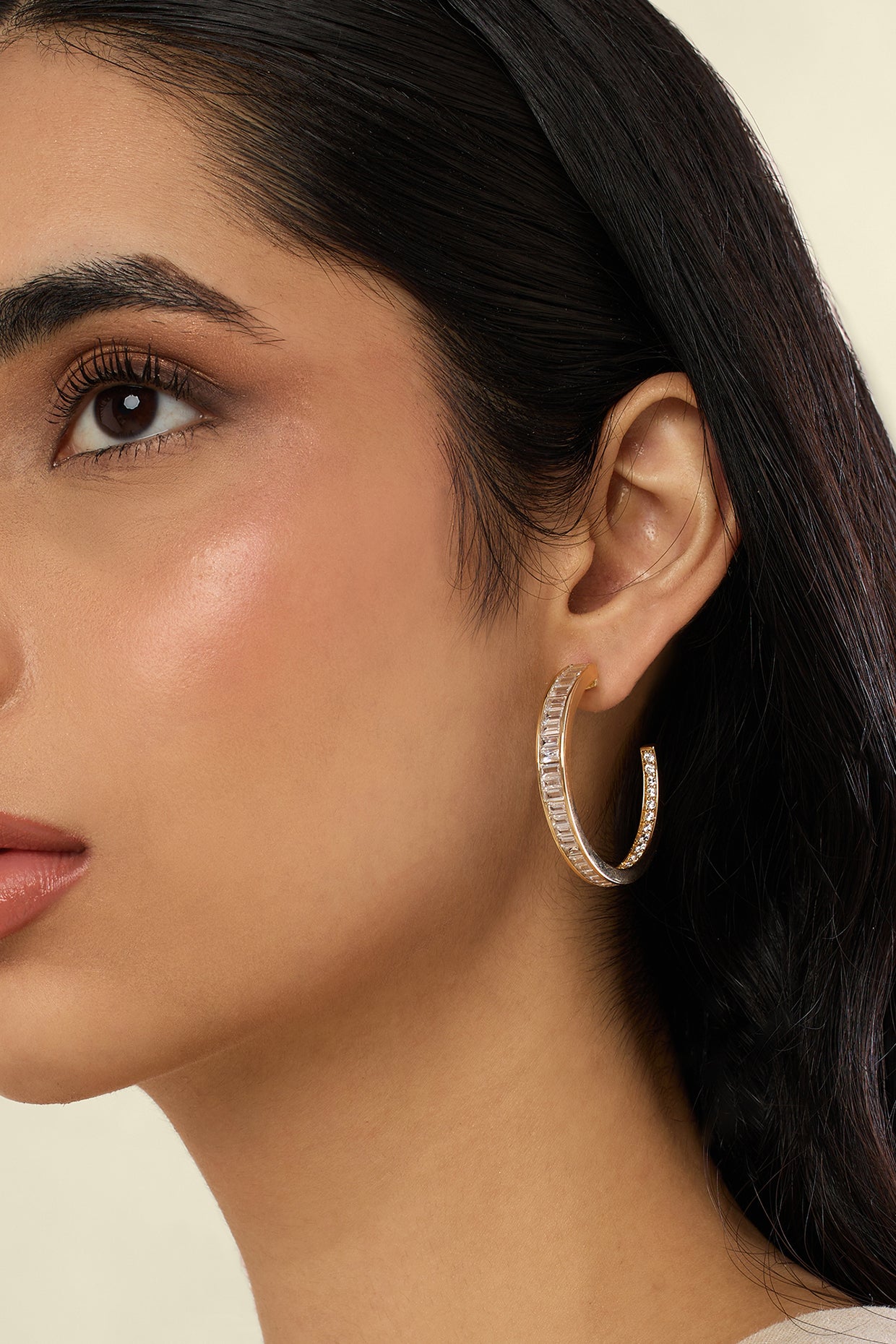 Divine Radiance Hoops In 18kt Gold Plated