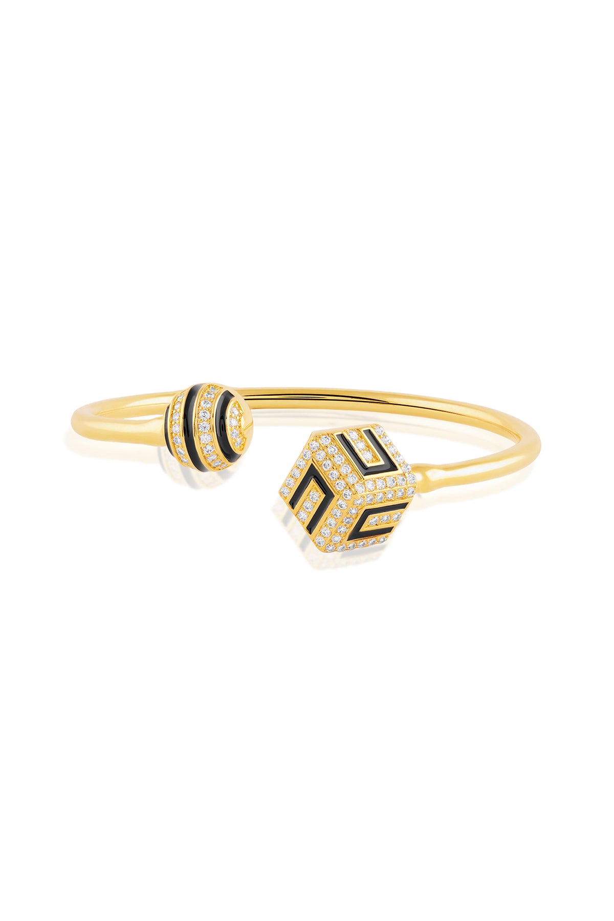 Transcenta Cuff Bracelet In 18Kt Gold Plated