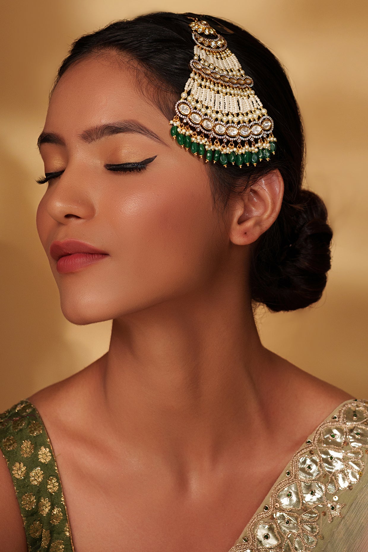 Jasvee Green Kundan Passa
