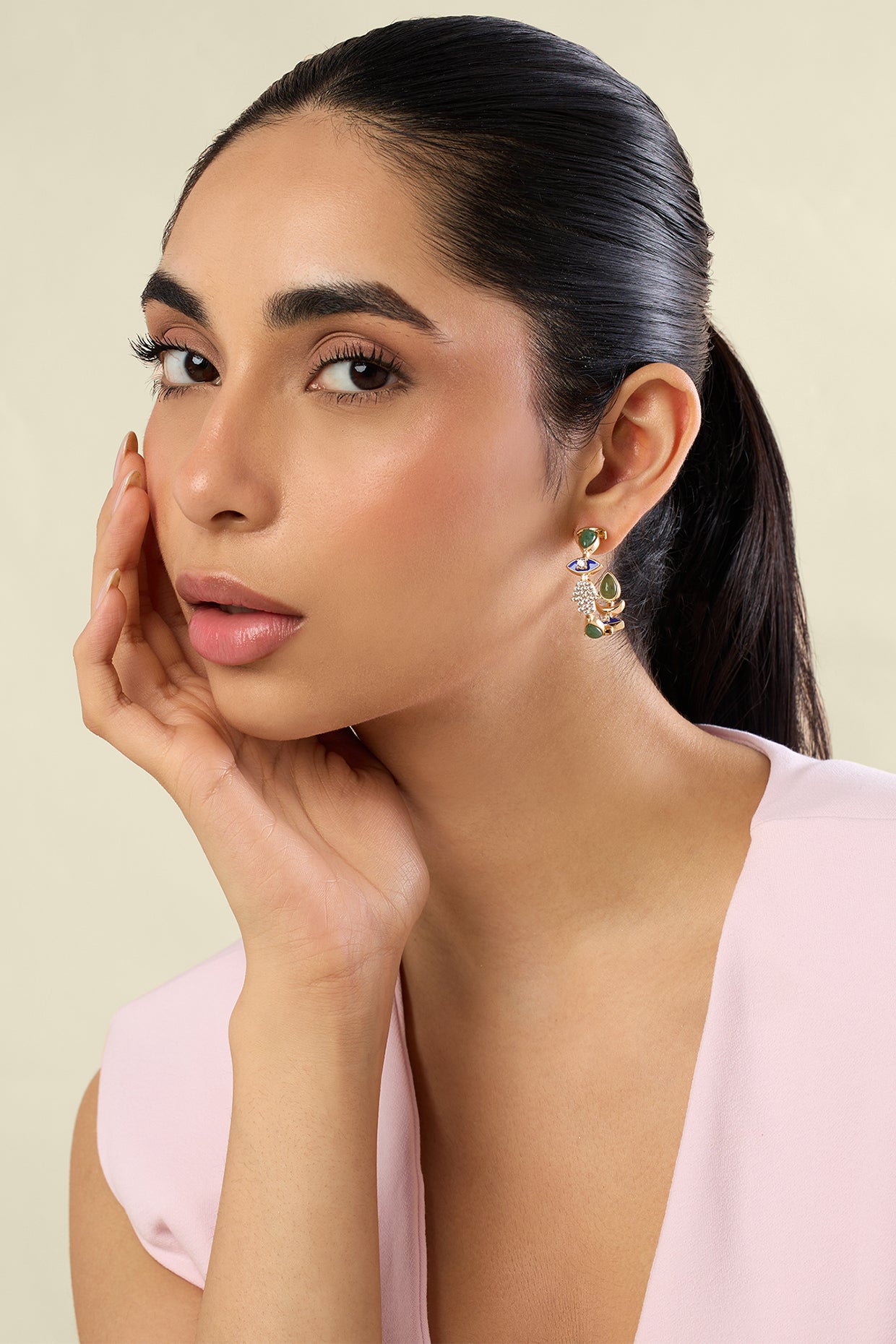 Soul Shield Dangler Earrings In 18kt Gold Plated