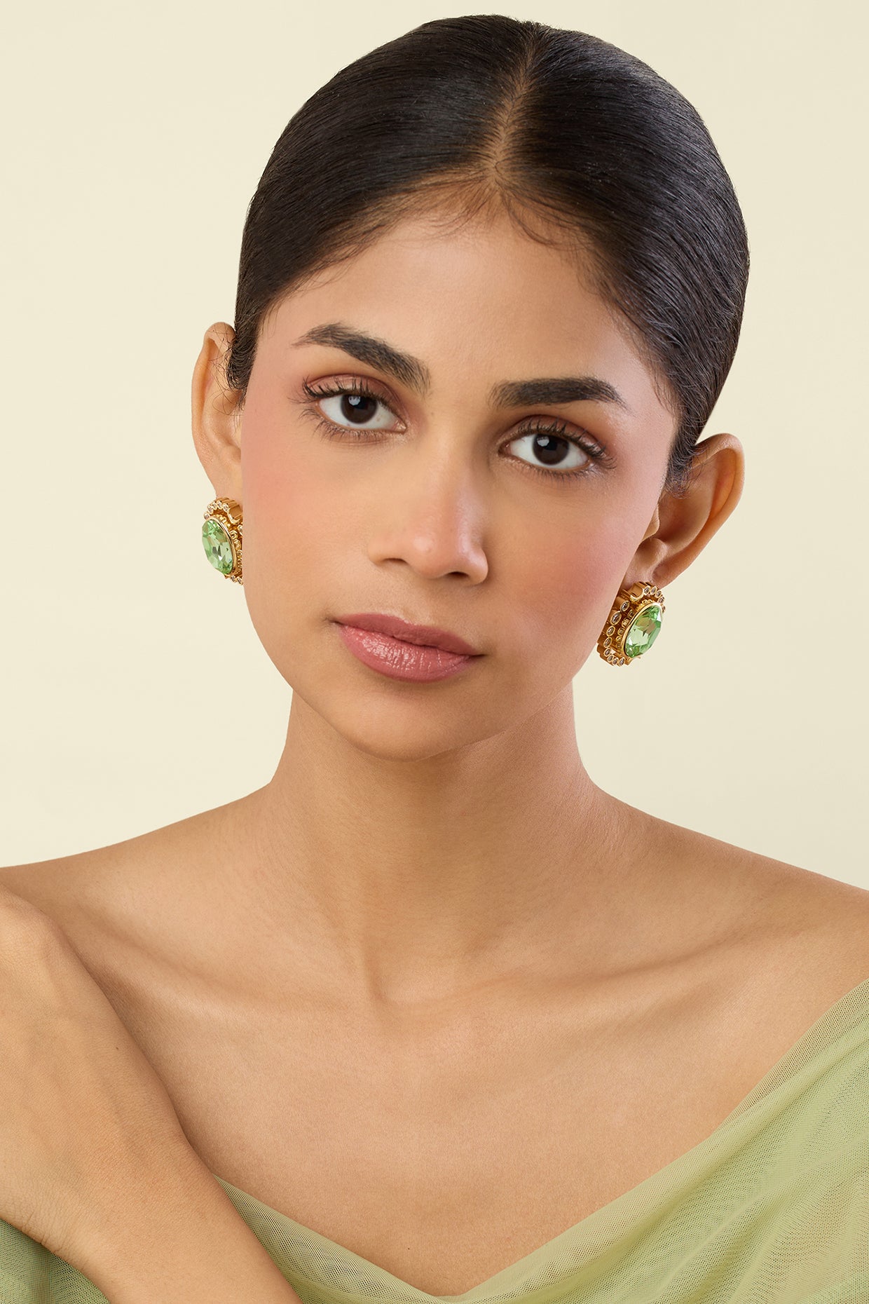 The Oracle Studs 18kt Gold Plated