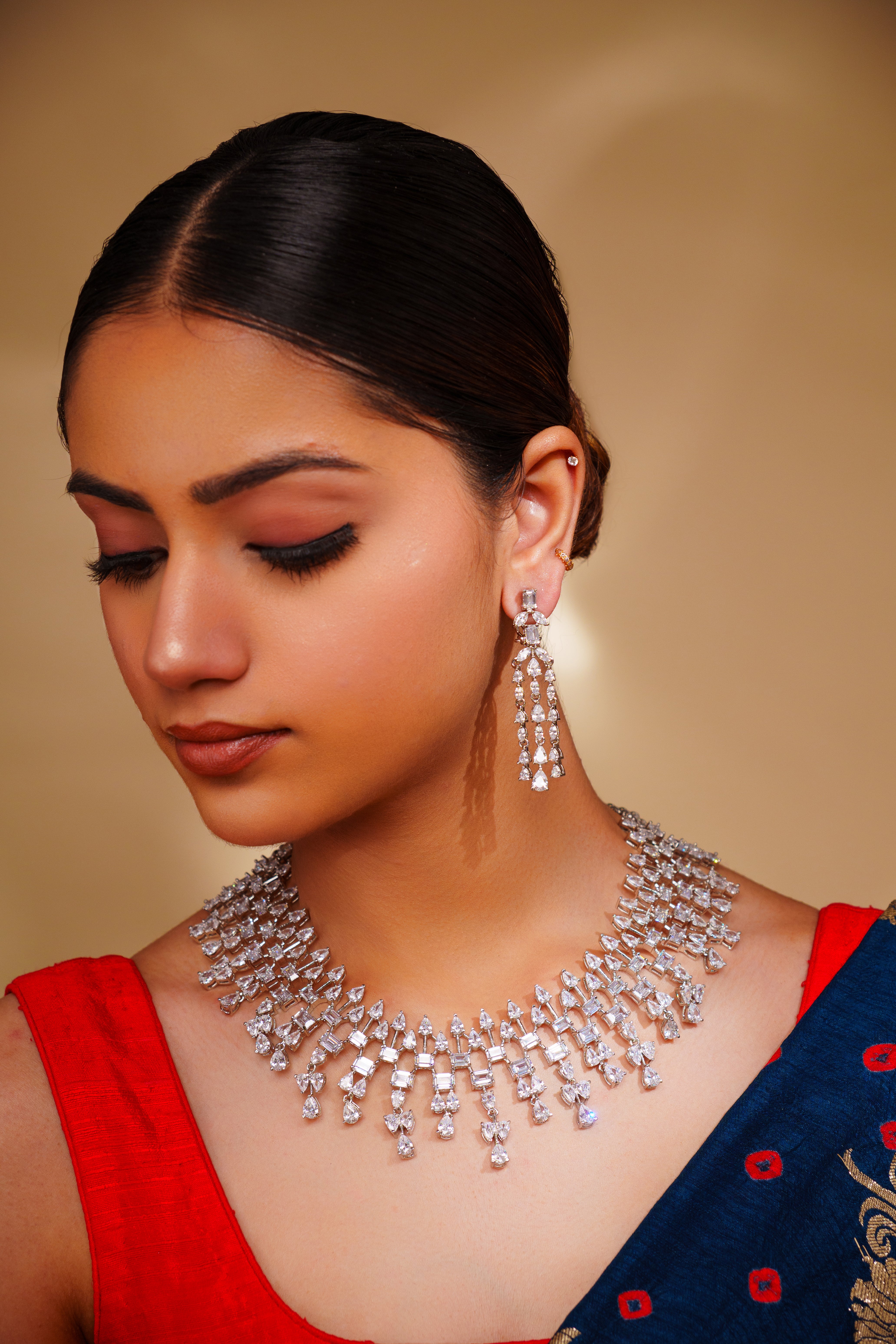Aarya Diamond Necklace Set