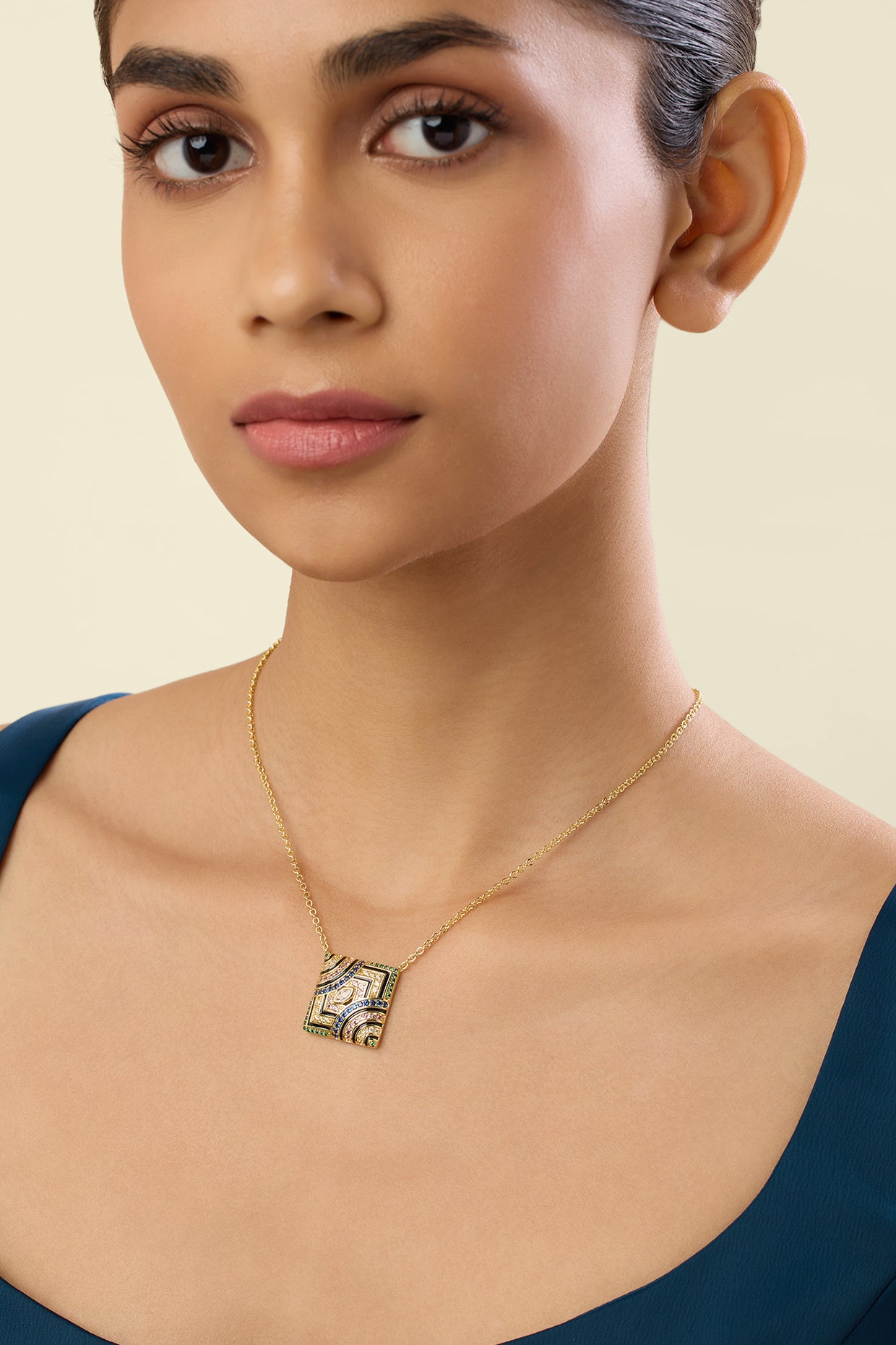 Vyntra Pendant Necklace In 18Kt Gold Plated