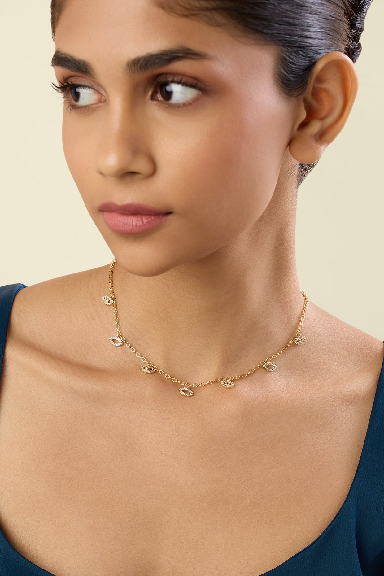 Lucentia Charm Choker In 18Kt Gold Plated