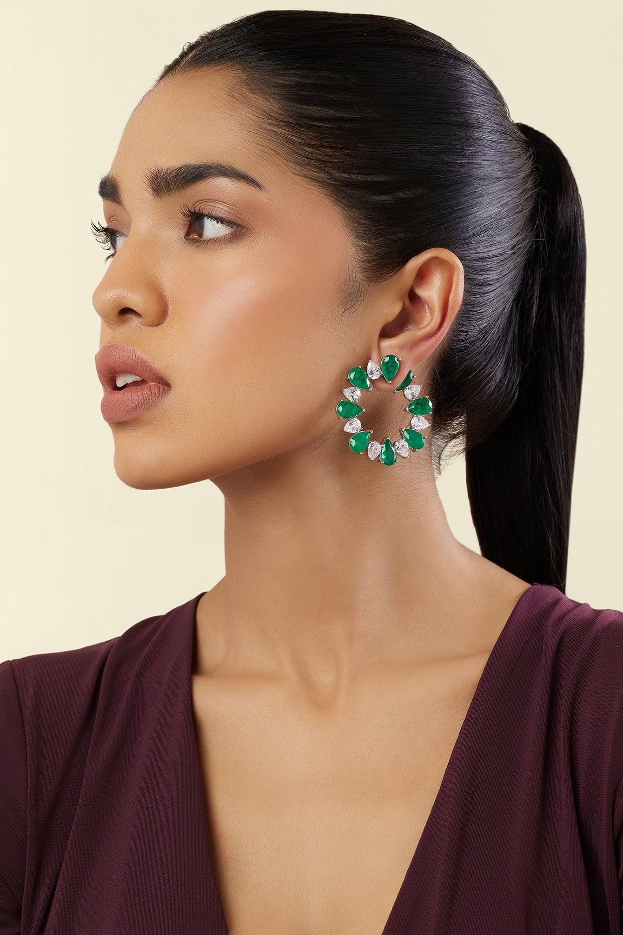 Emerald Glow Circle Studs In Rhodium Plating