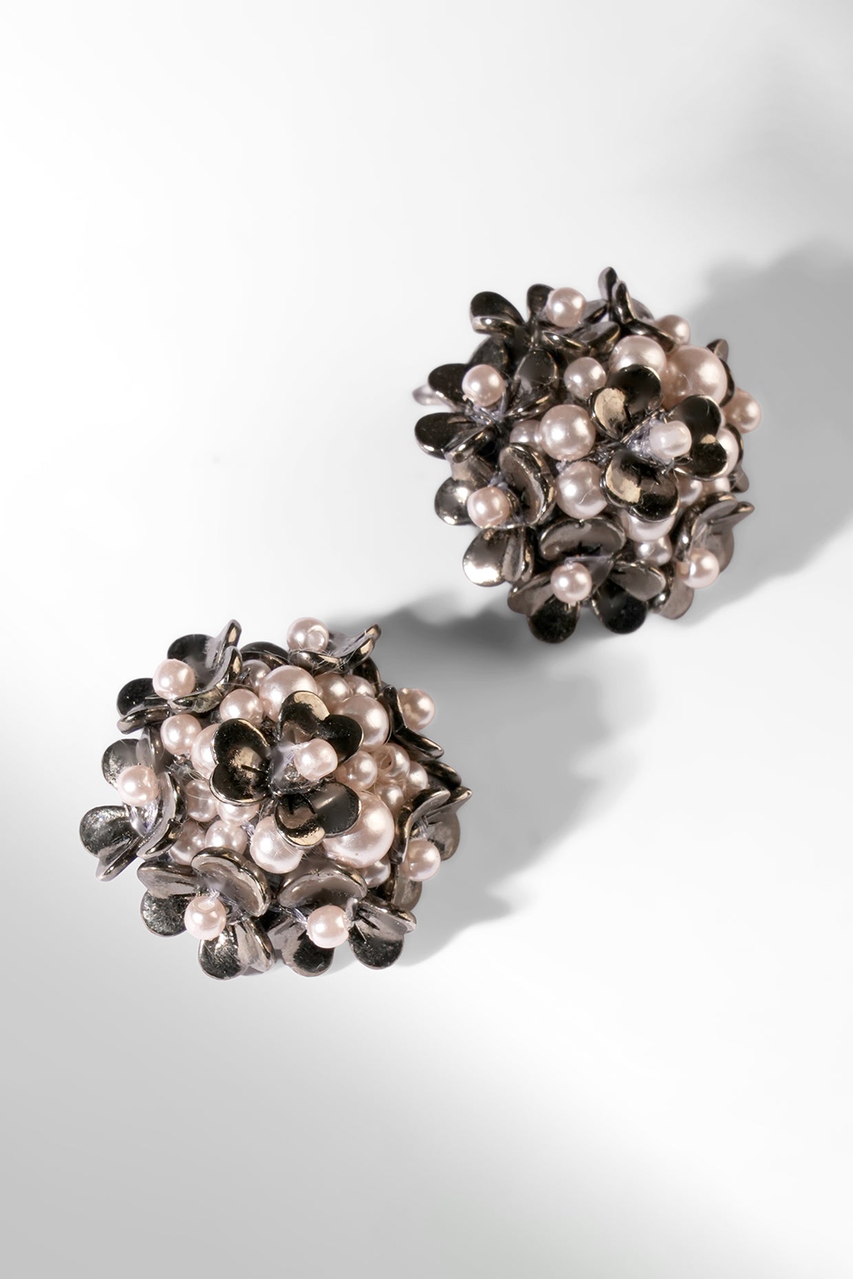 Kamar Earrings