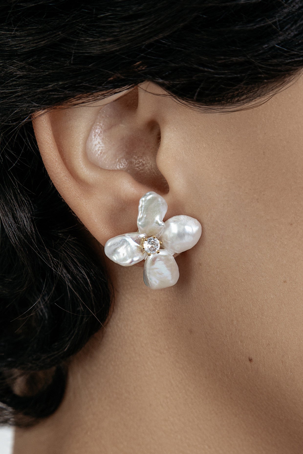 Flower Pearl Earrings