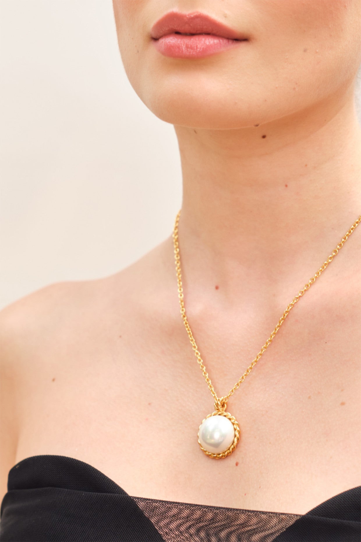 Senora Pendant