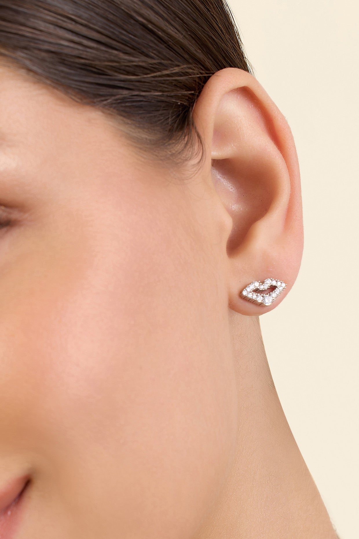 Silver Lips Studs
